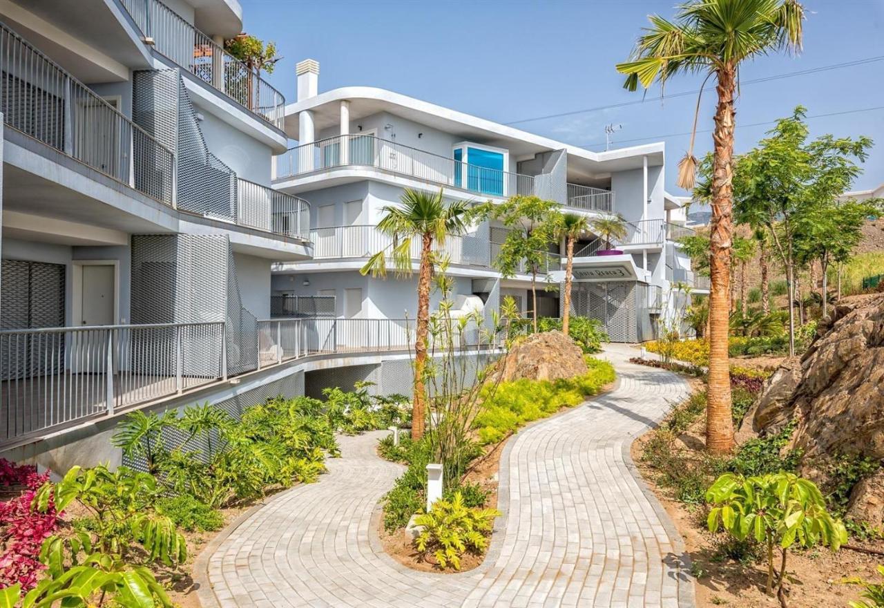 New Luxury 3-bedroom Seaview Apartment Benalmadena