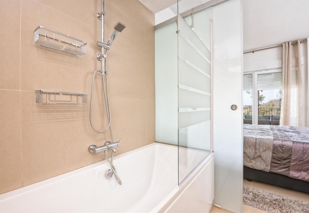 Apartment New Luxury 3-bedroom Seaview *